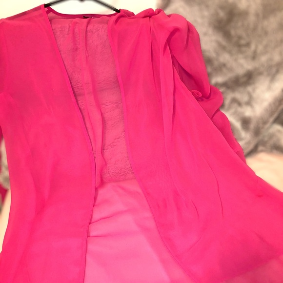 Never worn pink La Senza robe. Size small-medium - Picture 2 of 3